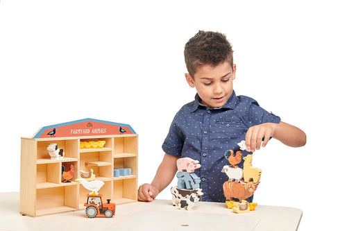 13 Farmyard Animals Shelf Set